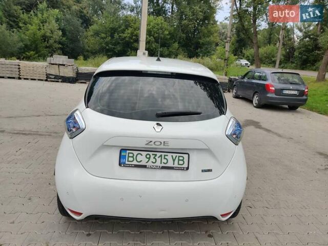 Білий Рено Зое, об'ємом двигуна 0 л та пробігом 190 тис. км за 9300 $, фото 9 на Automoto.ua