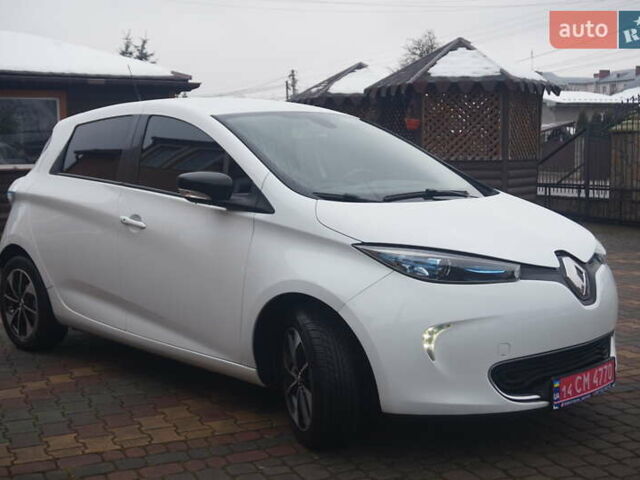 Білий Рено Зое, об'ємом двигуна 0 л та пробігом 37 тис. км за 10777 $, фото 5 на Automoto.ua