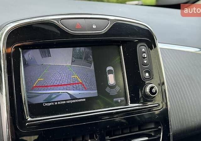 Белый Рено Зое, объемом двигателя 0 л и пробегом 157 тыс. км за 8700 $, фото 27 на Automoto.ua