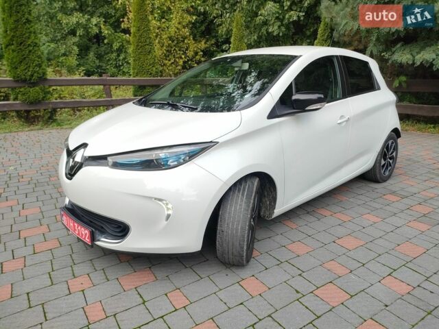 Белый Рено Зое, объемом двигателя 0 л и пробегом 119 тыс. км за 10200 $, фото 11 на Automoto.ua