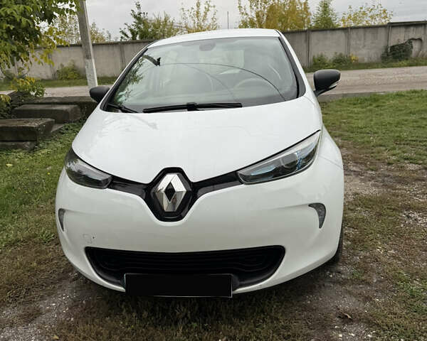 Білий Рено Зое, об'ємом двигуна 0 л та пробігом 86 тис. км за 9100 $, фото 1 на Automoto.ua