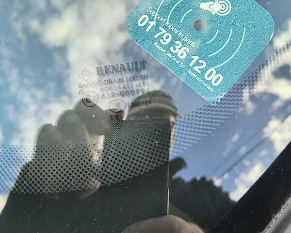 Білий Рено Зое, об'ємом двигуна 0 л та пробігом 42 тис. км за 9500 $, фото 22 на Automoto.ua