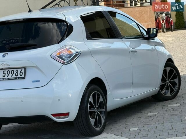 Білий Рено Зое, об'ємом двигуна 0 л та пробігом 108 тис. км за 10799 $, фото 49 на Automoto.ua