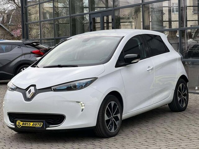 Белый Рено Зое, объемом двигателя 41 л и пробегом 57 тыс. км за 13800 $, фото 2 на Automoto.ua