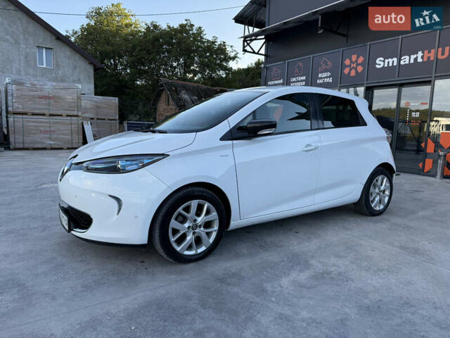 Белый Рено Зое, объемом двигателя 0 л и пробегом 51 тыс. км за 10800 $, фото 4 на Automoto.ua