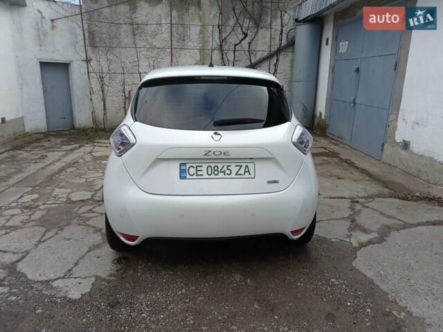 Белый Рено Зое, объемом двигателя 0 л и пробегом 145 тыс. км за 9100 $, фото 11 на Automoto.ua