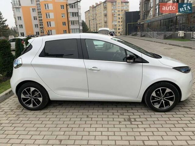 Белый Рено Зое, объемом двигателя 0 л и пробегом 32 тыс. км за 11500 $, фото 7 на Automoto.ua