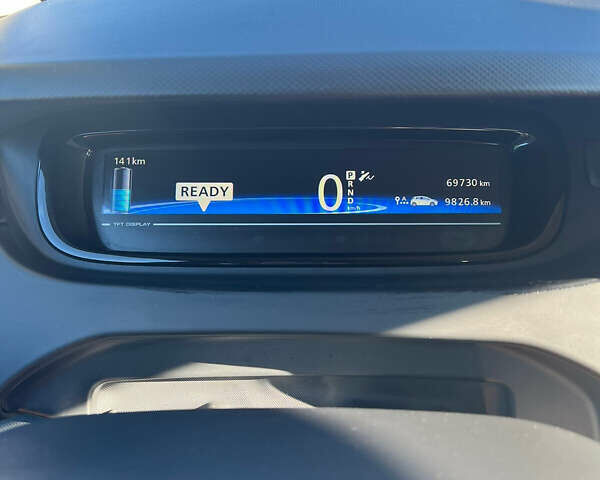 Білий Рено Зое, об'ємом двигуна 0 л та пробігом 73 тис. км за 6200 $, фото 9 на Automoto.ua