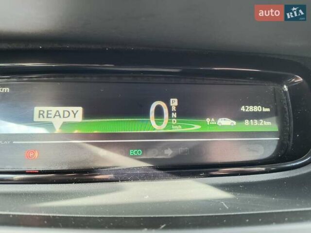 Білий Рено Зое, об'ємом двигуна 0 л та пробігом 42 тис. км за 9500 $, фото 23 на Automoto.ua