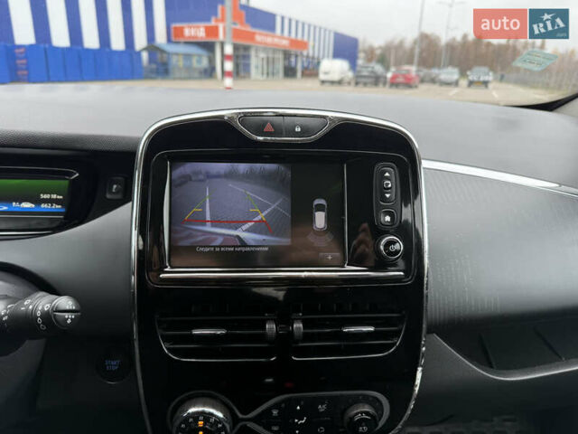 Білий Рено Зое, об'ємом двигуна 0 л та пробігом 56 тис. км за 9800 $, фото 19 на Automoto.ua