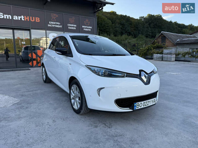 Белый Рено Зое, объемом двигателя 0 л и пробегом 51 тыс. км за 10800 $, фото 24 на Automoto.ua