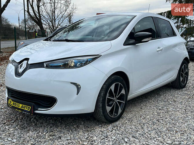 Белый Рено Зое, объемом двигателя 0 л и пробегом 140 тыс. км за 9300 $, фото 2 на Automoto.ua