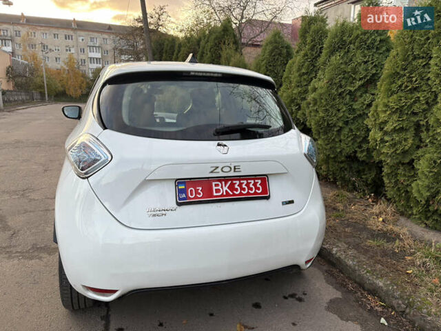 Белый Рено Зое, объемом двигателя 0 л и пробегом 65 тыс. км за 9200 $, фото 16 на Automoto.ua