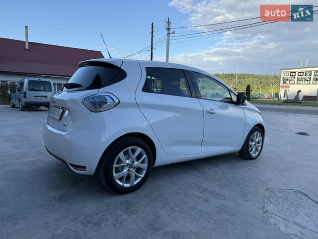 Белый Рено Зое, объемом двигателя 0 л и пробегом 51 тыс. км за 10800 $, фото 16 на Automoto.ua