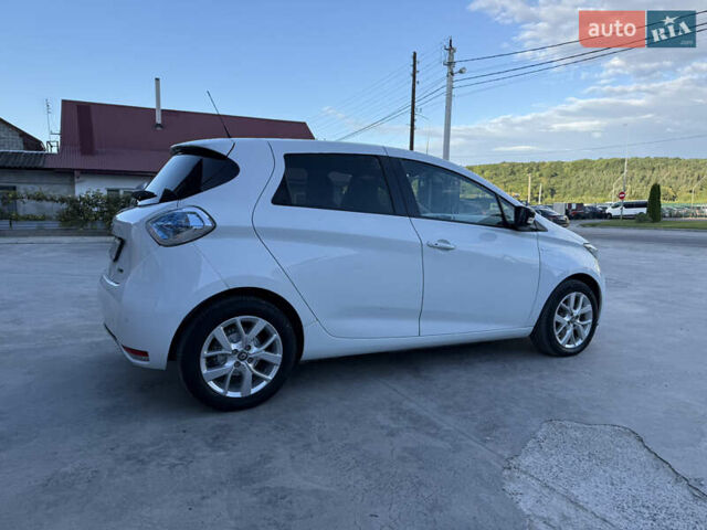 Белый Рено Зое, объемом двигателя 0 л и пробегом 51 тыс. км за 10800 $, фото 17 на Automoto.ua