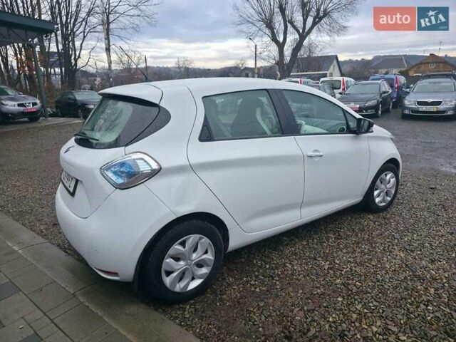 Белый Рено Зое, объемом двигателя 0 л и пробегом 85 тыс. км за 7999 $, фото 5 на Automoto.ua
