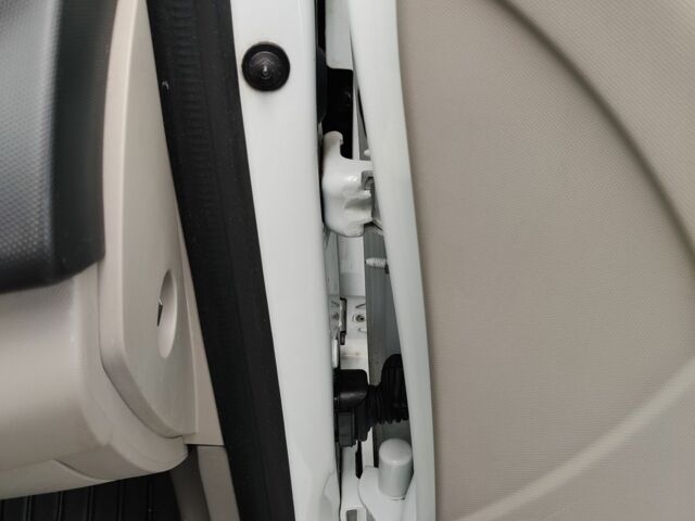 Білий Рено Зое, об'ємом двигуна 0 л та пробігом 190 тис. км за 8500 $, фото 11 на Automoto.ua