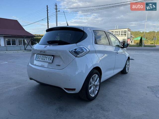 Белый Рено Зое, объемом двигателя 0 л и пробегом 51 тыс. км за 10800 $, фото 14 на Automoto.ua