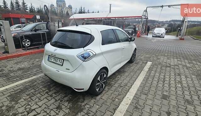 Білий Рено Зое, об'ємом двигуна 0 л та пробігом 79 тис. км за 9300 $, фото 3 на Automoto.ua