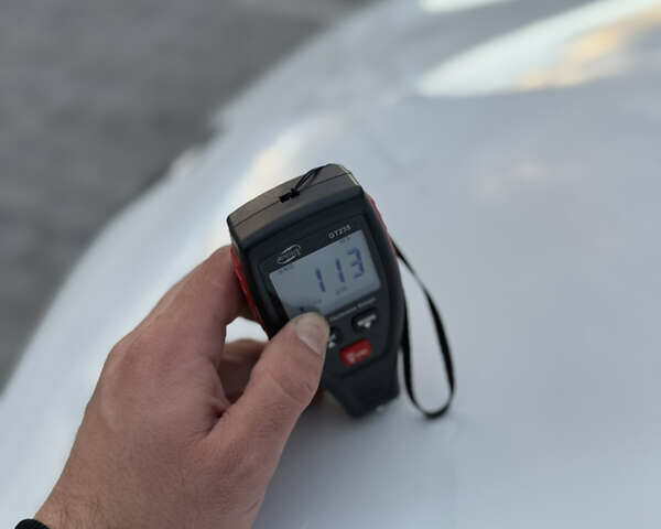 Белый Рено Зое, объемом двигателя 0 л и пробегом 75 тыс. км за 9900 $, фото 49 на Automoto.ua