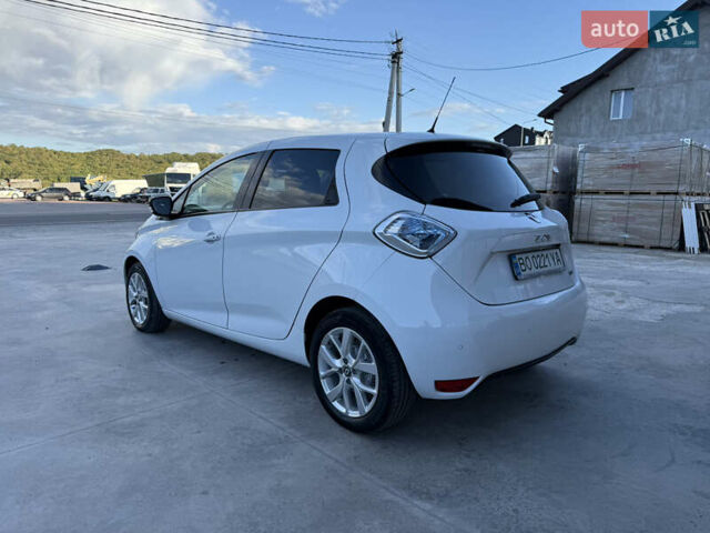 Белый Рено Зое, объемом двигателя 0 л и пробегом 51 тыс. км за 10800 $, фото 11 на Automoto.ua