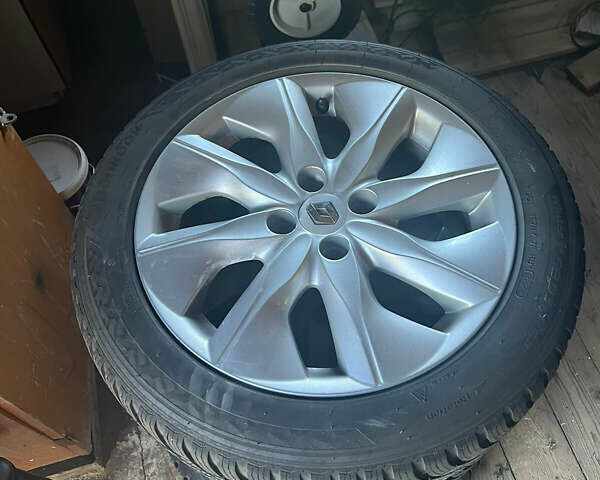 Білий Рено Зое, об'ємом двигуна 0 л та пробігом 73 тис. км за 6200 $, фото 18 на Automoto.ua