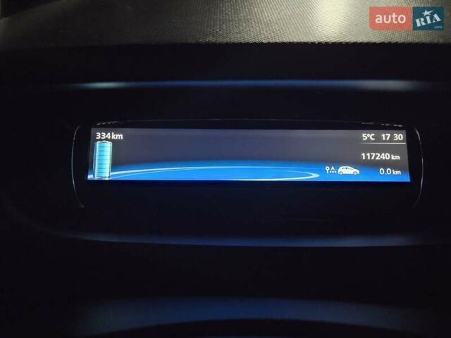 Белый Рено Зое, объемом двигателя 0 л и пробегом 117 тыс. км за 10500 $, фото 16 на Automoto.ua