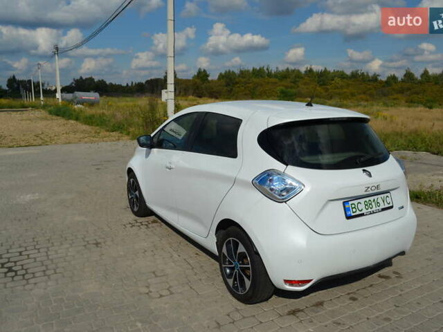 Белый Рено Зое, объемом двигателя 0 л и пробегом 120 тыс. км за 9700 $, фото 5 на Automoto.ua