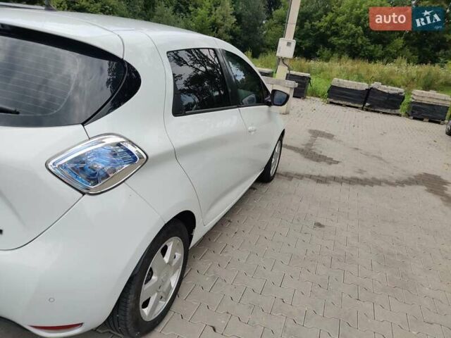 Білий Рено Зое, об'ємом двигуна 0 л та пробігом 190 тис. км за 9300 $, фото 1 на Automoto.ua