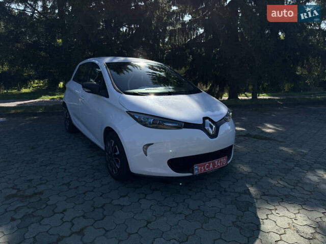 Белый Рено Зое, объемом двигателя 0 л и пробегом 57 тыс. км за 9500 $, фото 7 на Automoto.ua