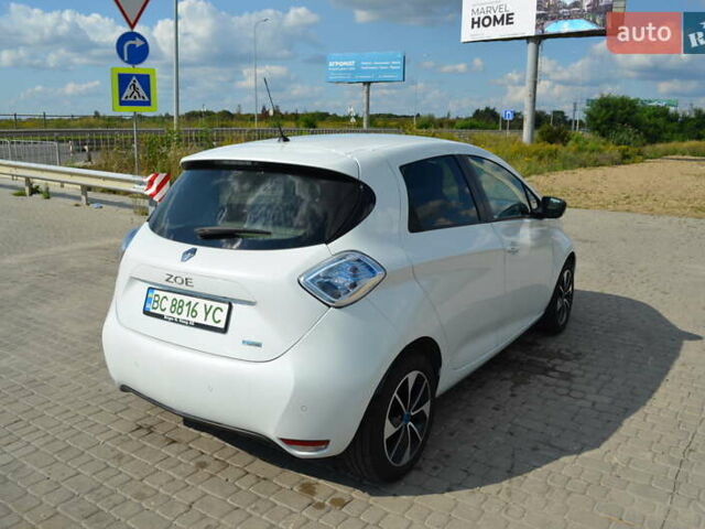 Белый Рено Зое, объемом двигателя 0 л и пробегом 120 тыс. км за 9700 $, фото 6 на Automoto.ua