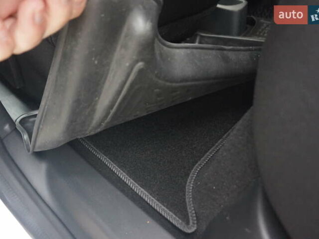 Білий Рено Зое, об'ємом двигуна 0 л та пробігом 37 тис. км за 10777 $, фото 54 на Automoto.ua