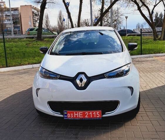 Білий Рено Зое, об'ємом двигуна 0 л та пробігом 36 тис. км за 9499 $, фото 1 на Automoto.ua