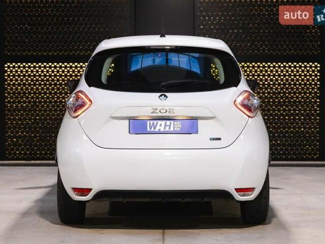 Белый Рено Зое, объемом двигателя 0 л и пробегом 18 тыс. км за 10300 $, фото 8 на Automoto.ua