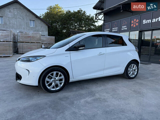 Белый Рено Зое, объемом двигателя 0 л и пробегом 51 тыс. км за 10800 $, фото 5 на Automoto.ua