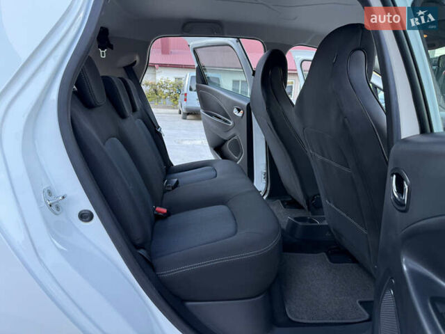 Белый Рено Зое, объемом двигателя 0 л и пробегом 51 тыс. км за 10800 $, фото 66 на Automoto.ua