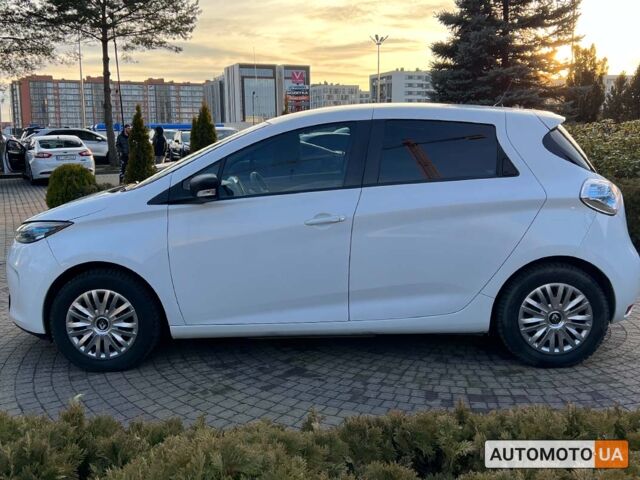 Белый Рено Зое, объемом двигателя 41 л и пробегом 95 тыс. км за 8999 $, фото 3 на Automoto.ua