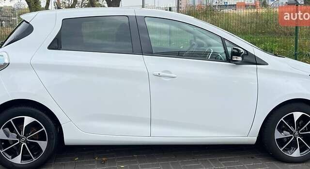 Белый Рено Зое, объемом двигателя 0 л и пробегом 109 тыс. км за 9499 $, фото 10 на Automoto.ua