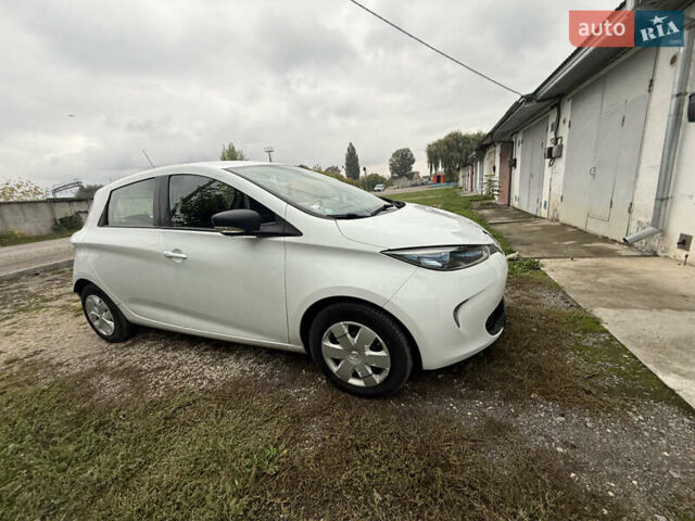 Білий Рено Зое, об'ємом двигуна 0 л та пробігом 86 тис. км за 9100 $, фото 11 на Automoto.ua