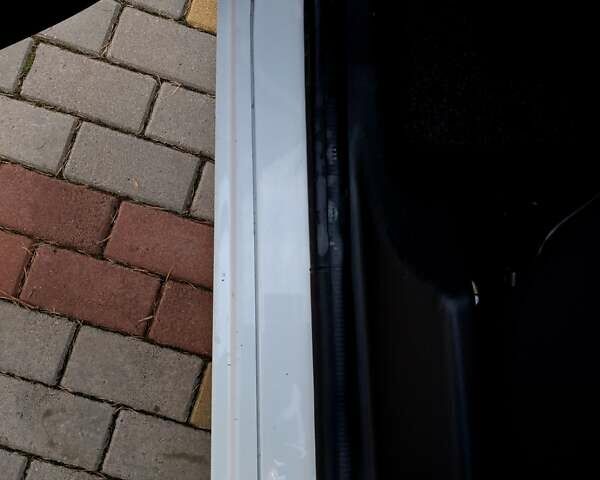 Белый Рено Зое, объемом двигателя 0 л и пробегом 129 тыс. км за 8700 $, фото 19 на Automoto.ua