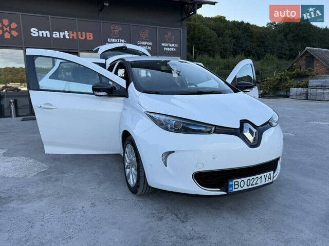 Белый Рено Зое, объемом двигателя 0 л и пробегом 51 тыс. км за 10800 $, фото 48 на Automoto.ua