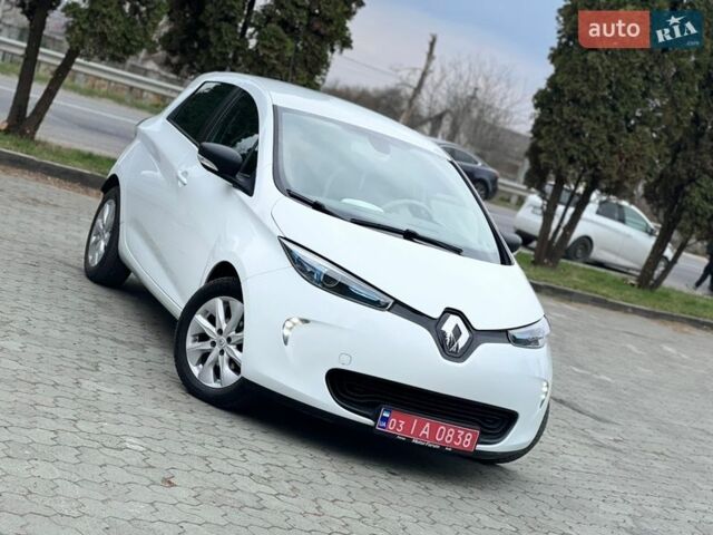 Белый Рено Зое, объемом двигателя 0 л и пробегом 128 тыс. км за 8900 $, фото 10 на Automoto.ua