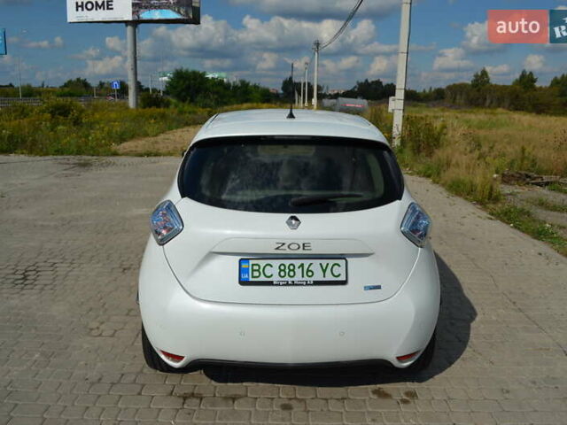Белый Рено Зое, объемом двигателя 0 л и пробегом 120 тыс. км за 9100 $, фото 8 на Automoto.ua
