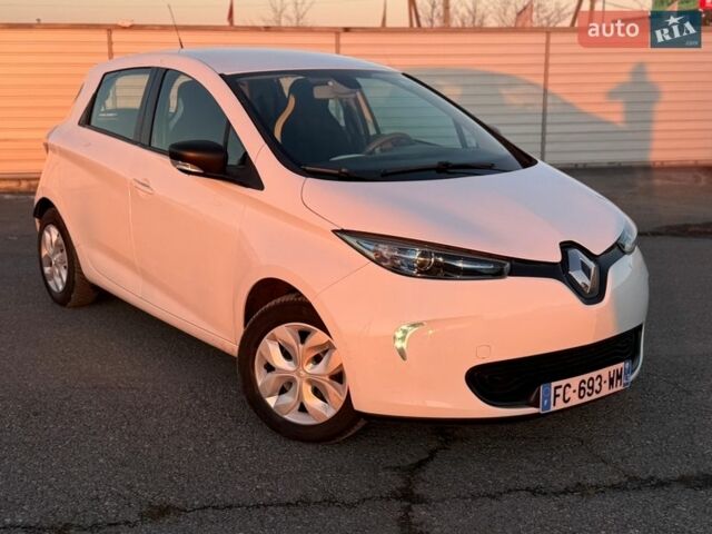 Білий Рено Зое, об'ємом двигуна 0 л та пробігом 160 тис. км за 8650 $, фото 7 на Automoto.ua
