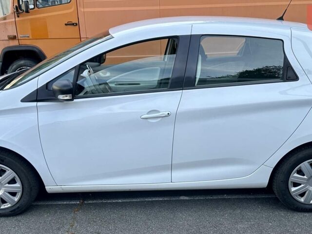 Білий Рено Зое, об'ємом двигуна 0 л та пробігом 111 тис. км за 11151 $, фото 5 на Automoto.ua