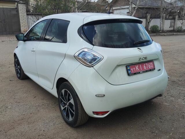 Білий Рено Зое, об'ємом двигуна 0 л та пробігом 80 тис. км за 9600 $, фото 4 на Automoto.ua