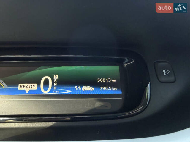 Белый Рено Зое, объемом двигателя 0 л и пробегом 57 тыс. км за 9500 $, фото 8 на Automoto.ua