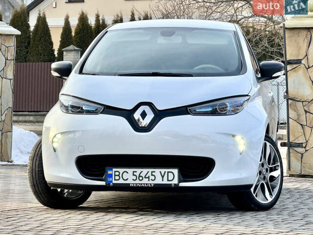 Білий Рено Зое, об'ємом двигуна 0 л та пробігом 47 тис. км за 9995 $, фото 8 на Automoto.ua
