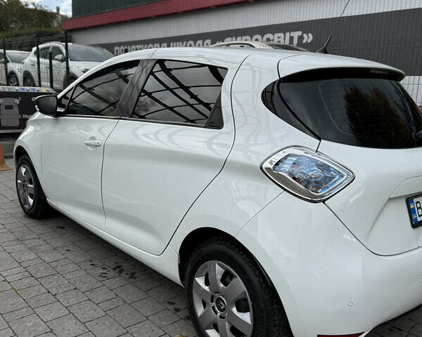 Рено Зое 2018 в Львове на Automoto.ua Белый Рено Зое, объемом двигателя 0 л и пробегом 78 тыс. км за 9900 $, фото 14 на Automoto.ua