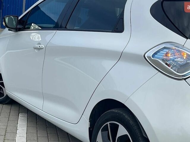 Білий Рено Зое, об'ємом двигуна 0 л та пробігом 107 тис. км за 10799 $, фото 36 на Automoto.ua